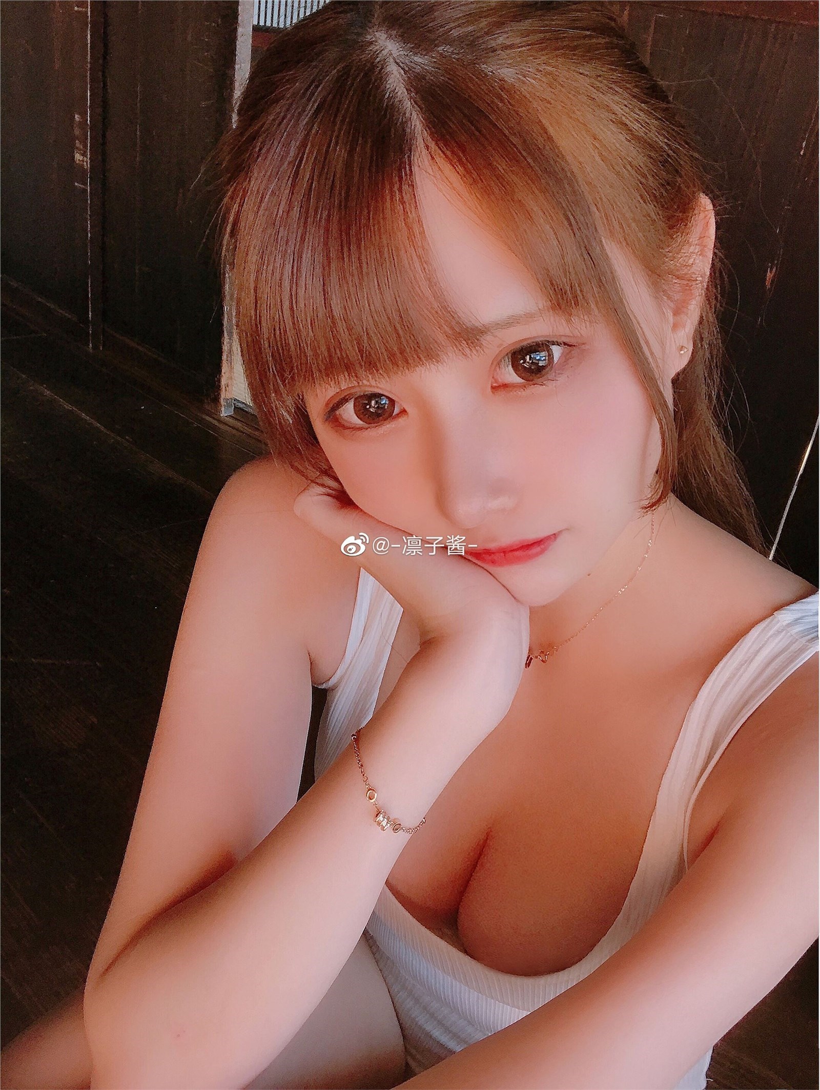 Linzi sauce no.035 microblog 2019-11-19(1)